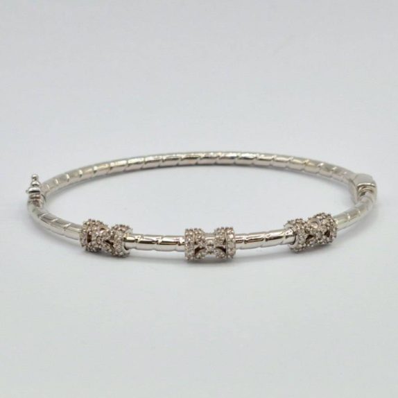 بنگل سفید نگین دار - 3123